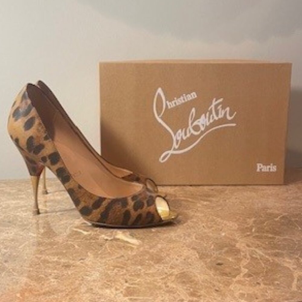 Christian Louboutin VINTAGE Yotruche Leopard Patent Leather Heels – Sz 8